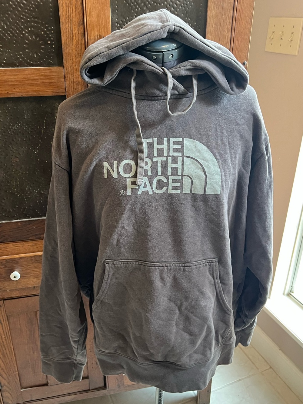The North Face Men's Gray Logo Hoodie size L